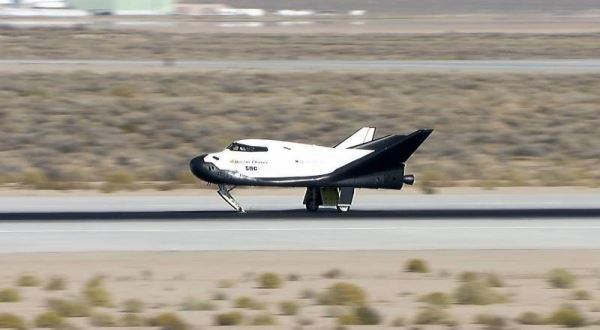 Пентагон хочет военно-транспортную модификацию космоплана Dream Chaser