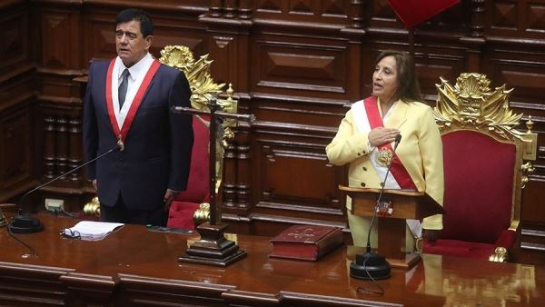Вице-президент Перу принесла присягу в качестве главы государства<br />
