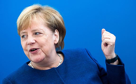 Захарова уличила Меркель в обмане насчет "Минска-2"
