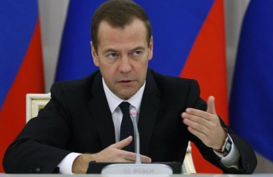 «Что русскому хорошо, то немцу смерть»: Медведев о потолке цен на нефть